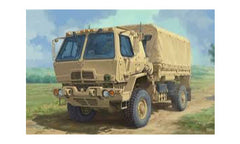 Trumpeter M1078A1P2 2.5 Ton LMTV Cargo Truck 1:35