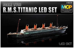 Academy R.M.S. Titanic Led Set 1:700